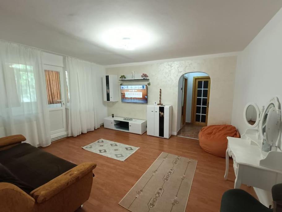 Apartament Alis2011 Buzău Esterno foto