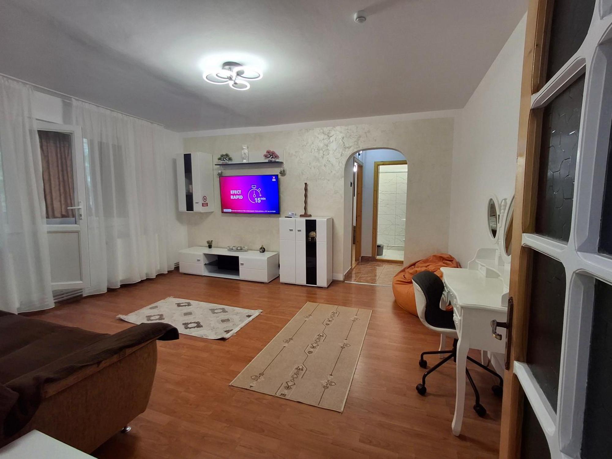 Apartament Alis2011 Buzău Esterno foto